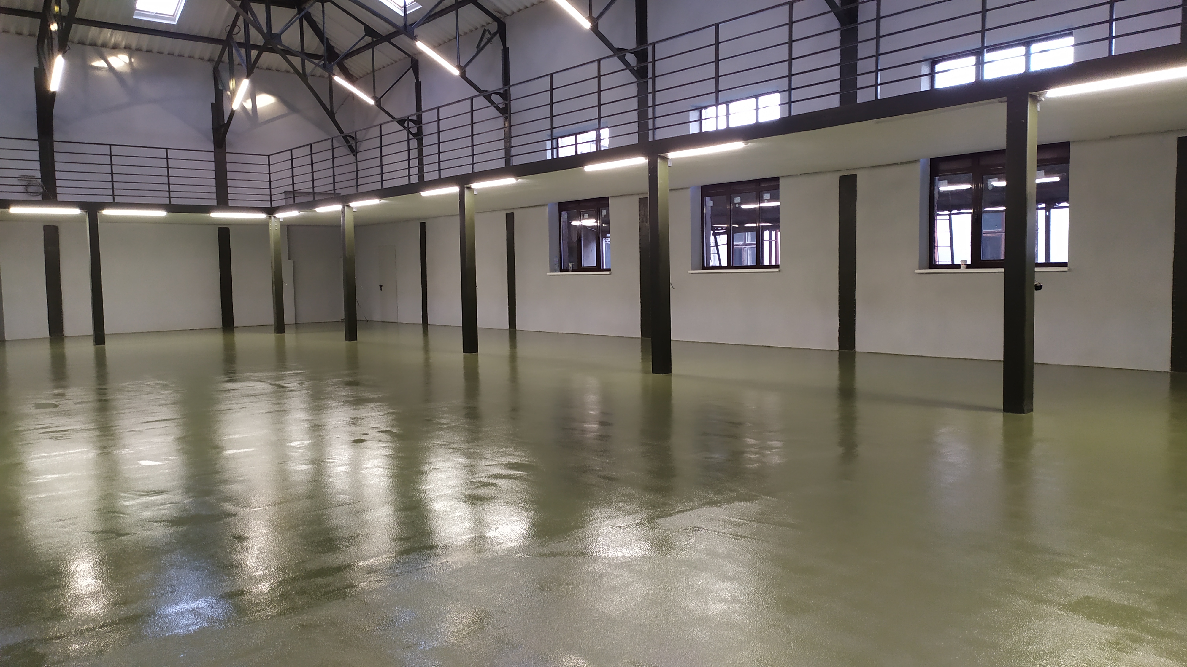 Фото - 2 Renault FLOORBEST