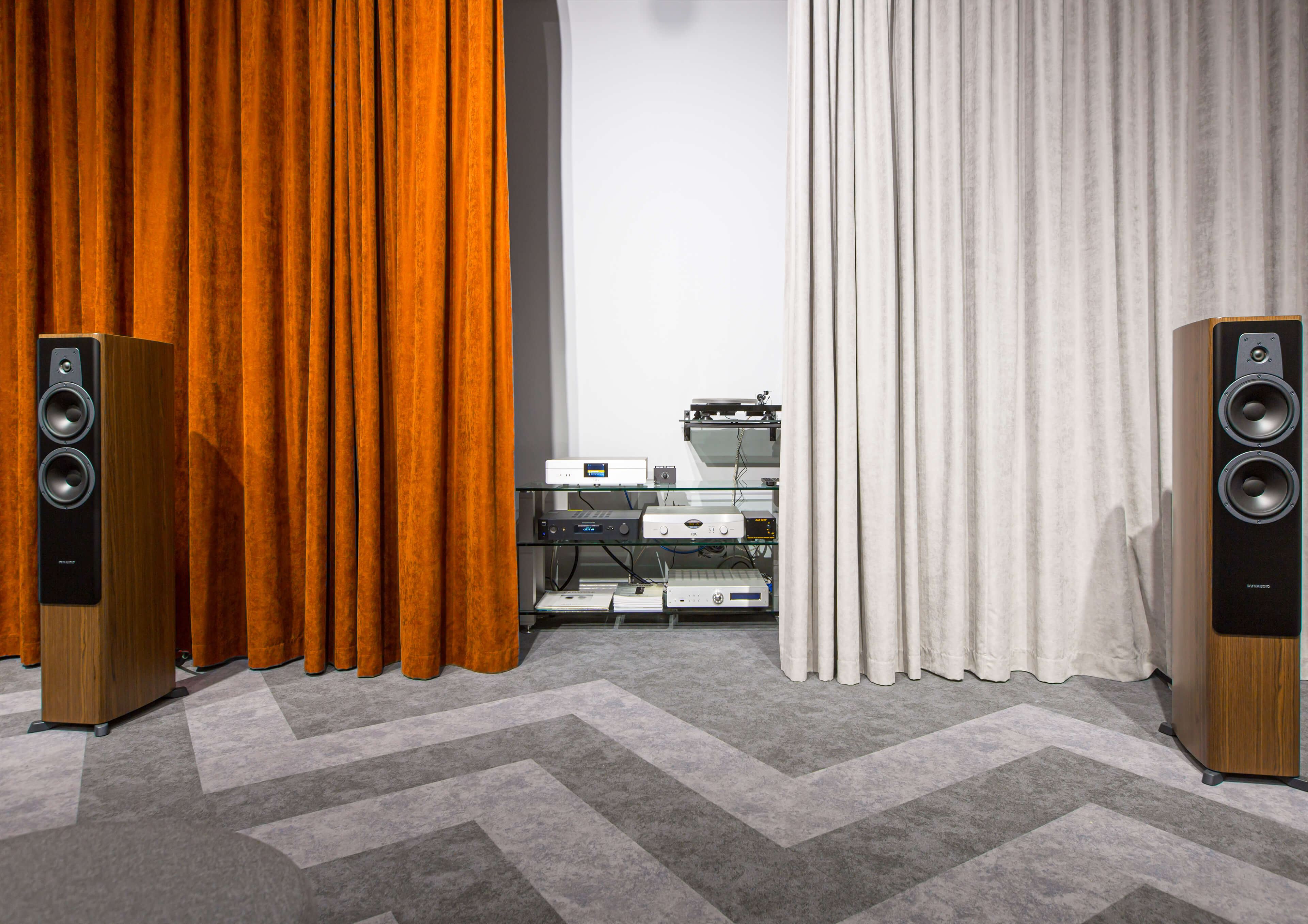 Фото - 2 Music Hub Golka Records FLOORBEST