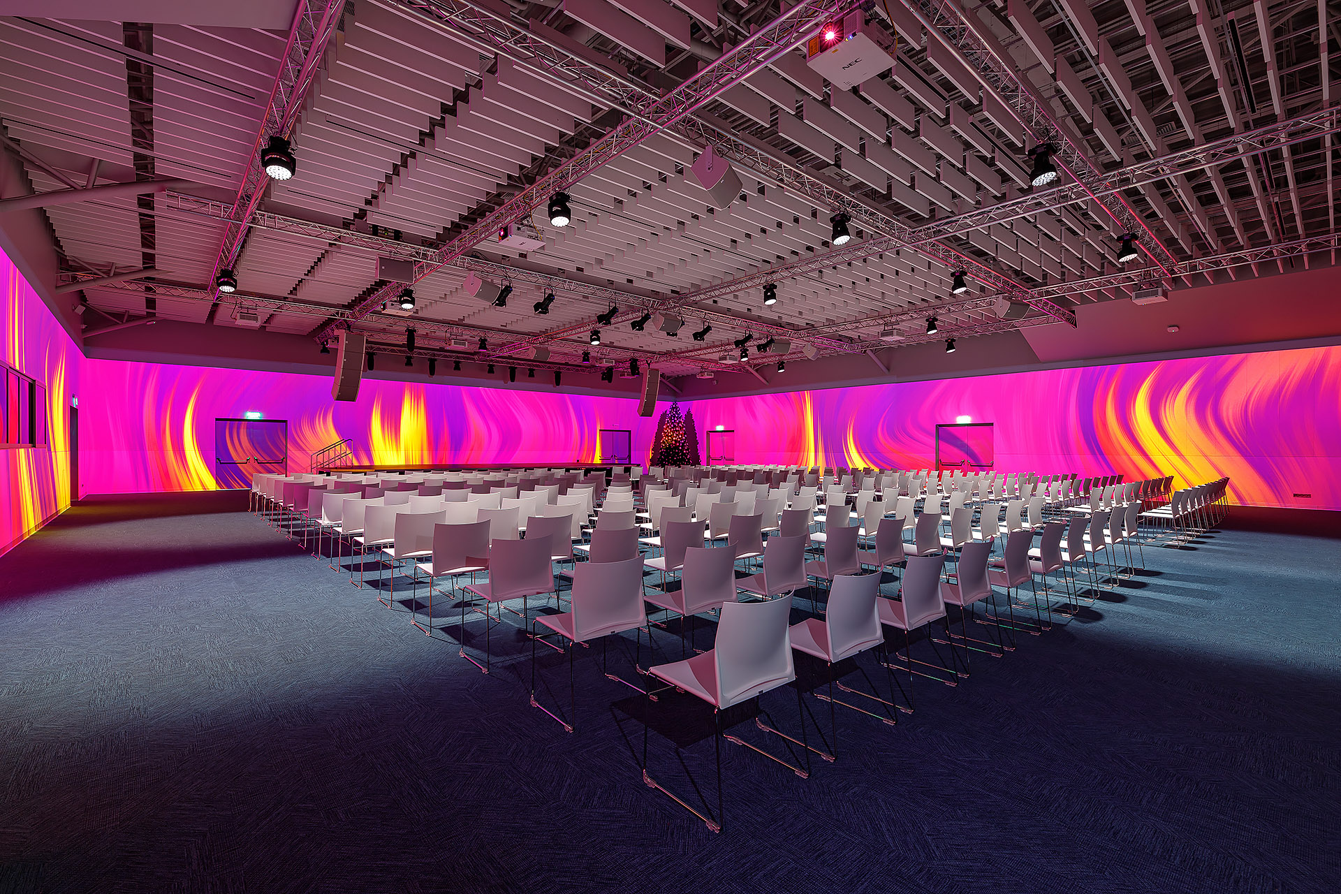Фото - 1 Leolend Event Hall FLOORBEST